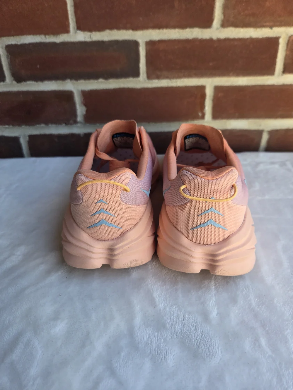 HOKA Rincon 3 Women’s 6 Shell Coral Peach Parfait Lightweight Running Shoes